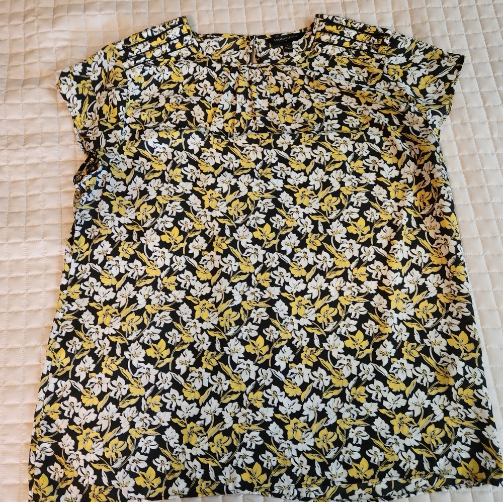 BR short-sleeved top